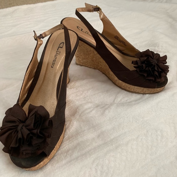 CL by Laundry Shoes - Size 10 CL BY laundry brown wedges